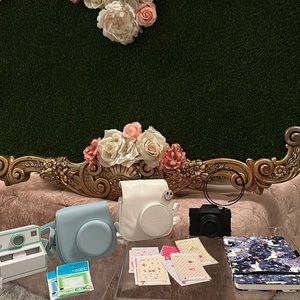 Instax camera 🎥 accessories